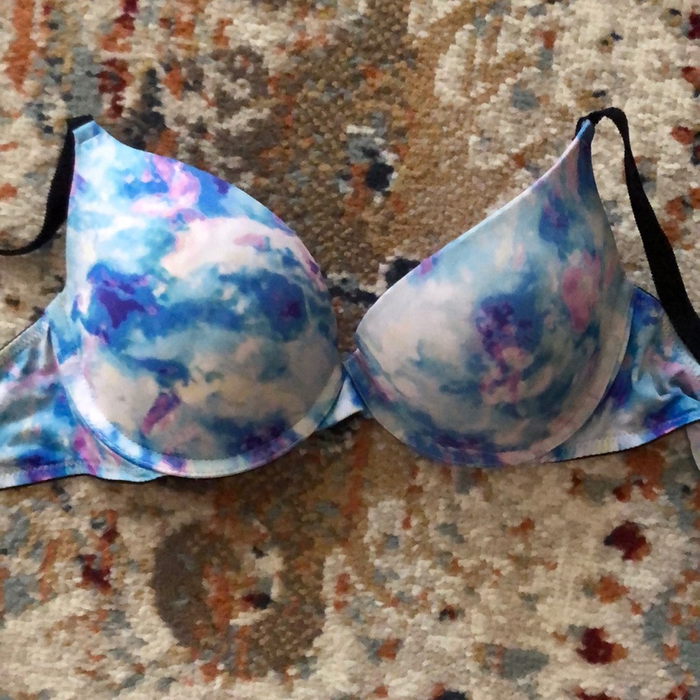 Victoria’s Secret push-up bra
